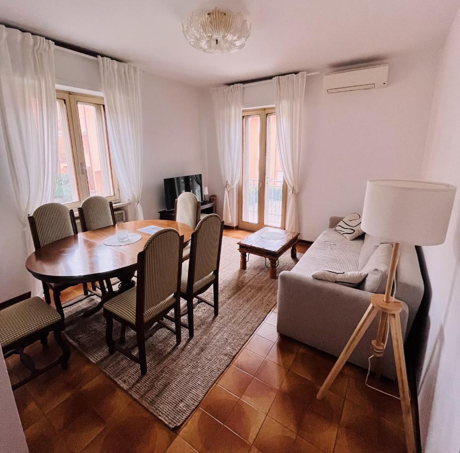 Apartment Al Lago, Torri Del Benaco Exteriör bild