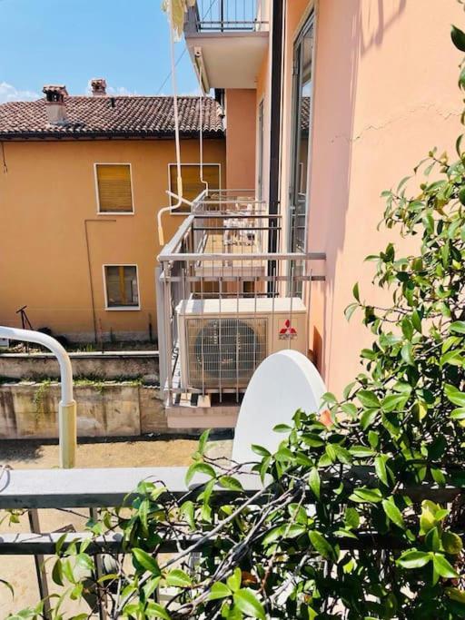 Apartment Al Lago, Torri Del Benaco Exteriör bild